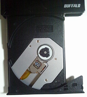 バッファローのポータブルBDプレイヤー「BP3D-PI6U2-BK」