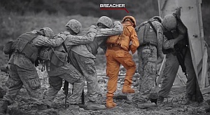 爆風を毛布1枚で耐える海兵隊の訓練動画