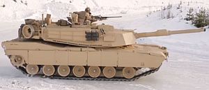 60トンの戦車を氷上ドリフトさせる米軍