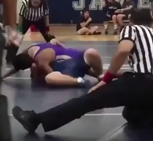 カッコイイ動きの審判がいた