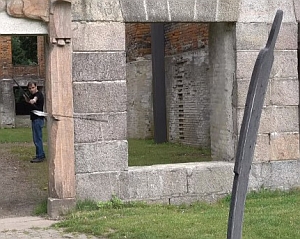 軌道がカーブする弓矢の撃ち方