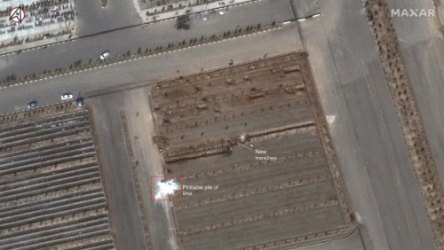イランでは集団墓地が作られている