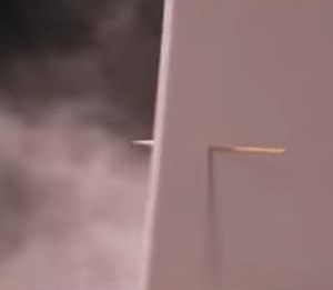 つまようじボウガンを店員の顔に当てた客が逮捕