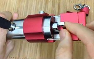 ピッキング不可能なU字ロック