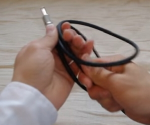 ケーブルは逆位相巻きだと断線しにくく長持ちする